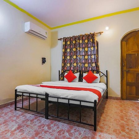 Oyo 9604 Anna Guest House Calangute Exterior photo